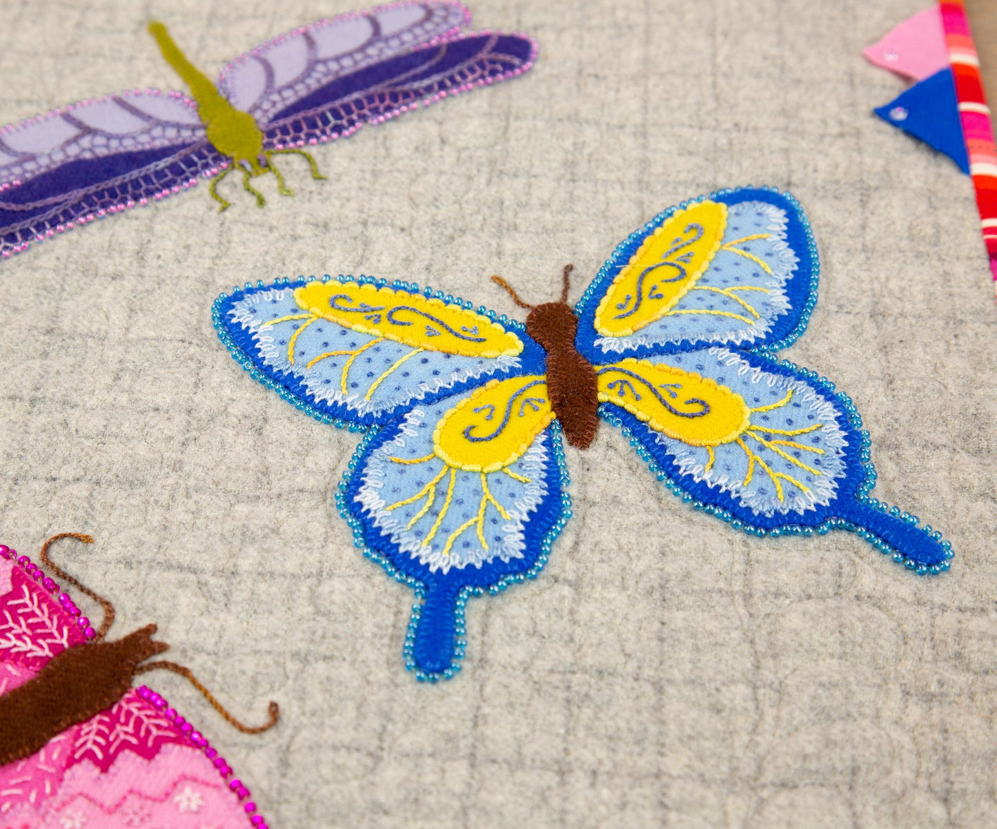 Let's Fly: Wool Appliqué with Embroidery Embellishments with Stitch Library