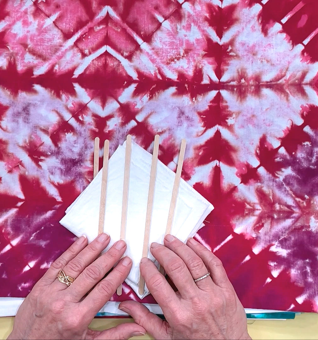 Dynamic Dyeing: Shibori Color & Pattern
