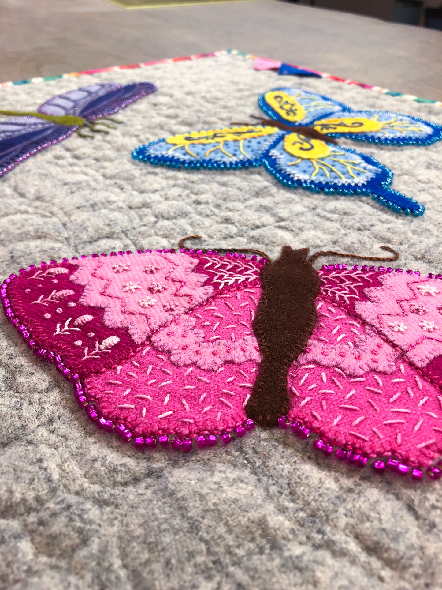 Let's Fly: Wool Appliqué with Embroidery Embellishments with Stitch Library