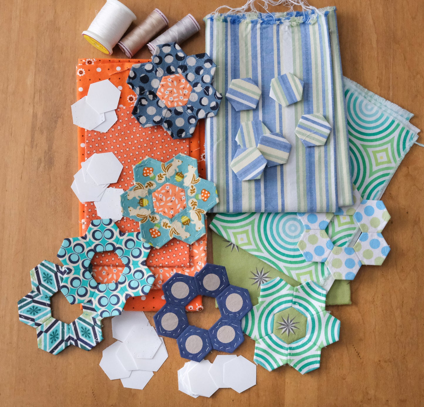 Hexie Flowers 101: Explore English Paper Piecing