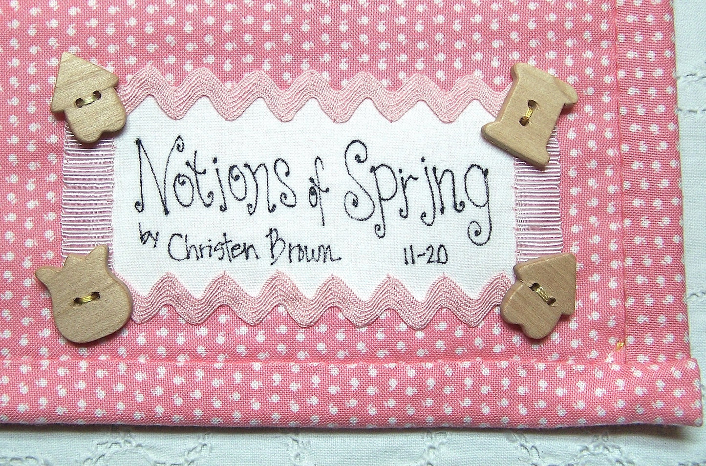 Signature Labels & Keepsake Pockets