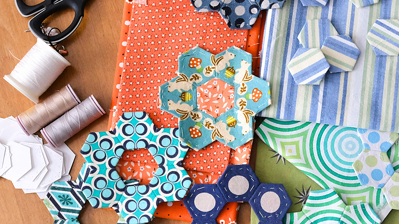 Hexie Flowers 101: Explore English Paper Piecing