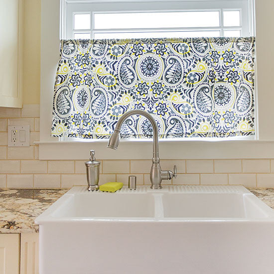 Free Project Download: Cafe Curtain