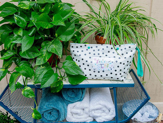 Free Project Download: Tag Pocket Toiletry Case