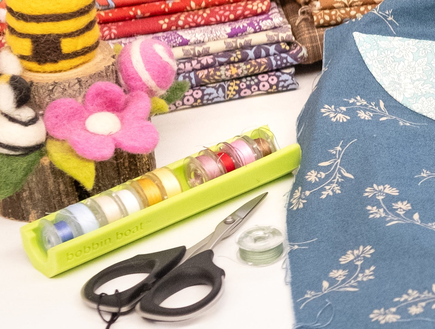 Appliqué Mastery: From Needle to Machine