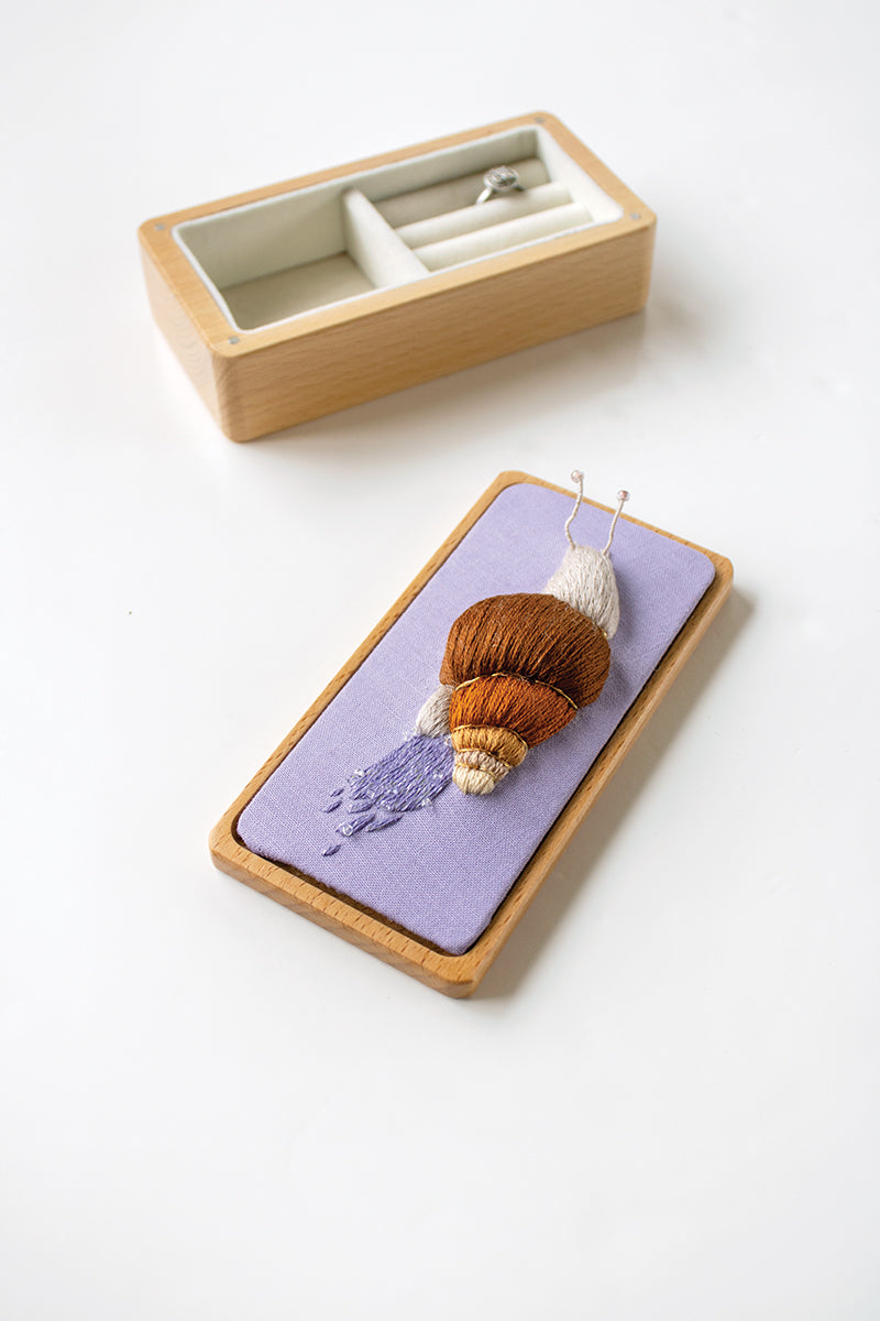 Stumpwork Studio—Mastering 3-D Embroidery