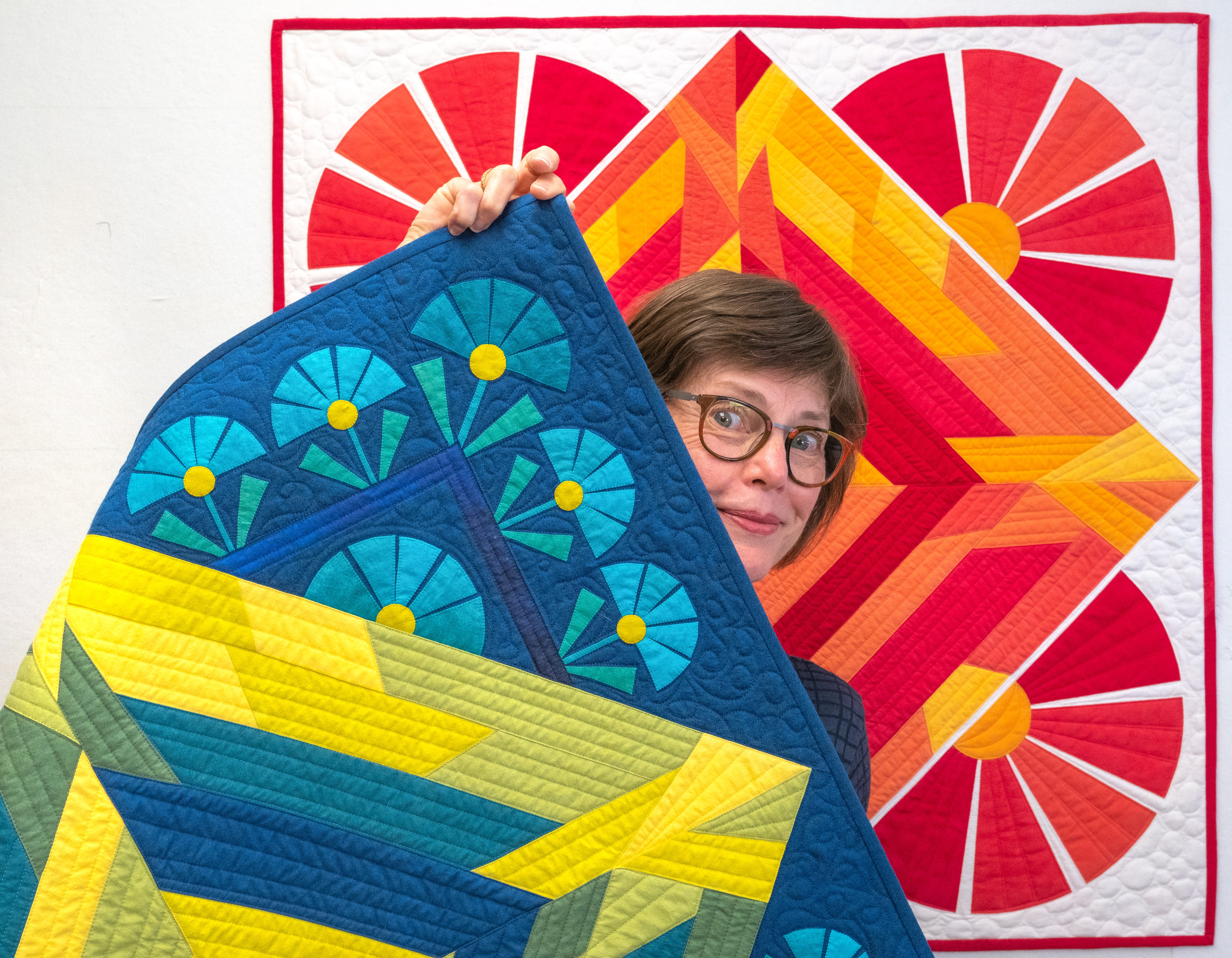 アクセサリー CAREERING QUILT 701 (SV) pierce Spring Bling: An Art-Deco Gem Quilt – C&T Publishing
