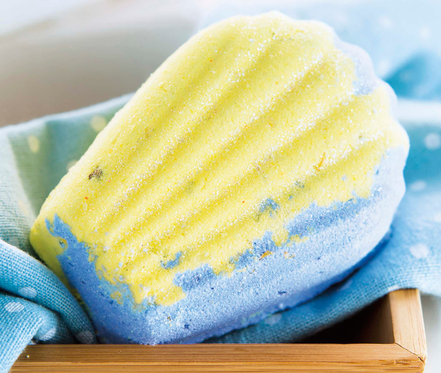 Sparkle and Fizz Bath Bombs