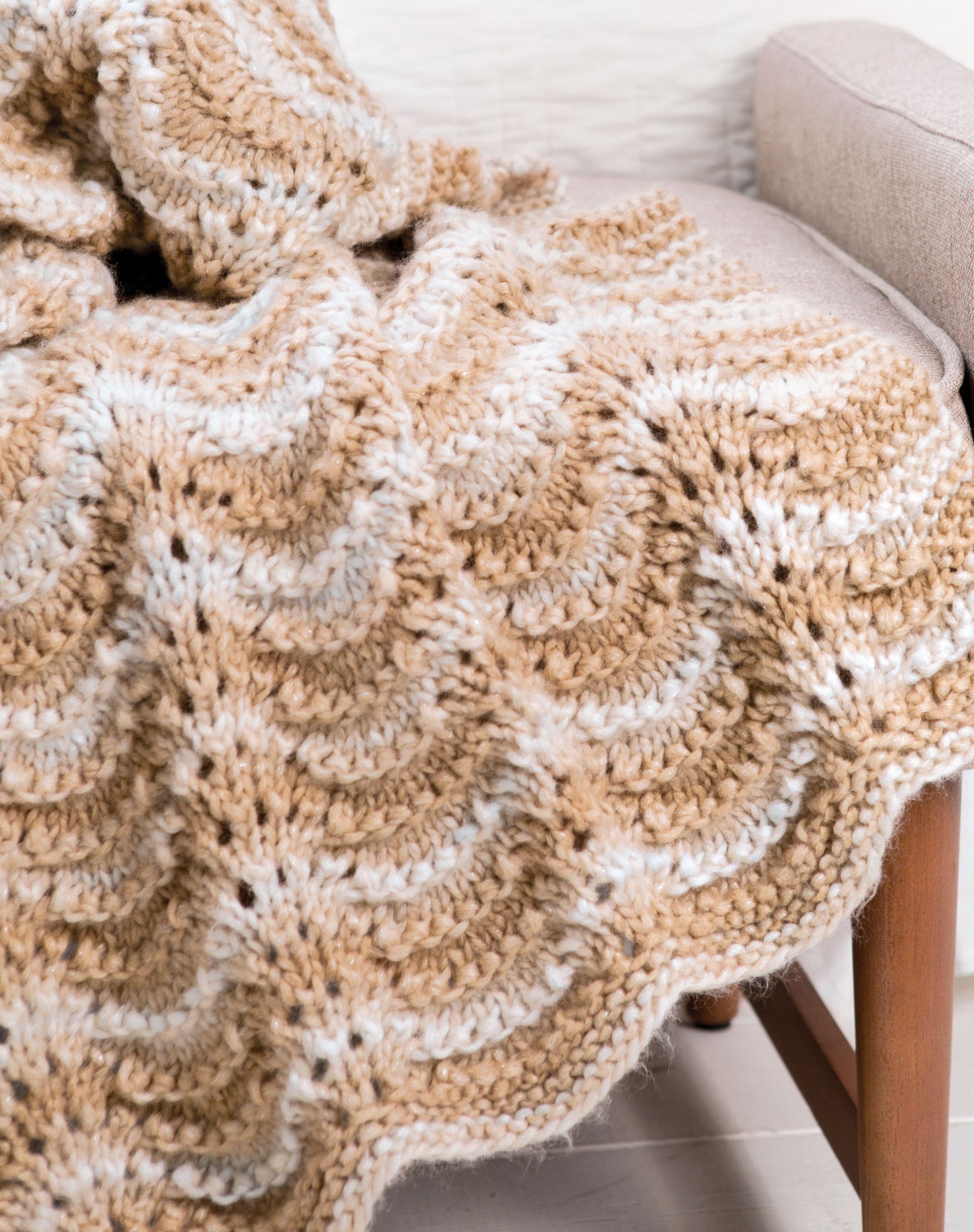 Make In A Weekend Comfy Knit Throws